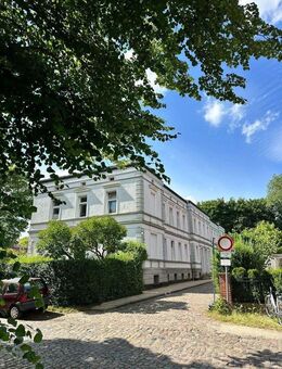 Maritime 3-Zimmer-Altbauwohnung mit direkter Wasserlage, Strandnähe & Charme in Kiel-Friedrichsort - Kiel