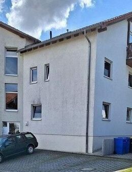 Schöne große Dachgeschoßwohnung in ruhiger Siedlungslage - Waldenburg (Sachsen)