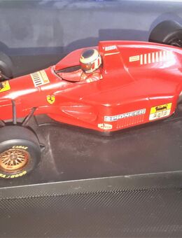 Formel 1 Modellauto 1:18. Verschiedene --Siehe dazu die Fotos - Meckenheim