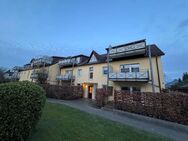 Renovierte 2,5 Zi.-EG-Wohnung mit Einbauküche + kleinem Gartenanteil + 1 Stellplatz - Pinneberg
