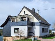 Sehr schönes freistehendes Zweifamilienhaus in Damflos - Damflos