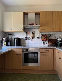 Irrel - geräumige 4-Zimmer-Erdgeschosswohnung mit EBK, Balkon und Garage - Irrel