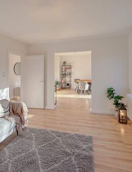 SOFORT Einziehen! Modernisierte, helle 3 Zimmerwohnung mit Balkon! - Delmenhorst