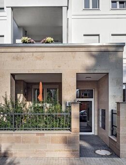 Bei VIVAWEST die Sonnenstrahlen auf dem eigenen Balkon genießen. - Bochum
