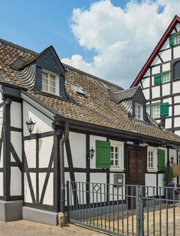 Liebhaberimmobilie - Einzigartiges Fachwerkhaus mit Geschichte und viel Charme! - Siegburg