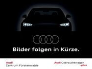 Audi Q3, 2.0 TDI design quatro quattro 2-Zonen Fahrerprofil Kom-paket, Jahr 2015 - Oranienburg Zentrum