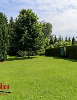 Großzügiges Einfamilienhaus mit Ferienwohnung UND Ferienbungalow - Klausdorf