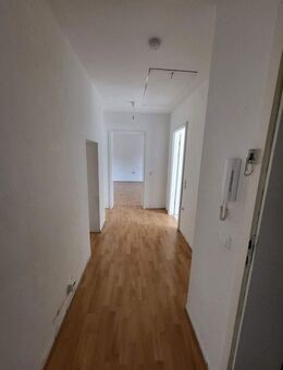 Großzügige 4-Zimmer-Dachgeschosswohnung mit zusätzlichem Dachboden - Gelsenkirchen