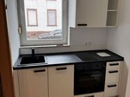 Renovierte und möblierte 1,5 Zimmer Wohnung (neues Bad und Küche) - Frankfurt (Main)