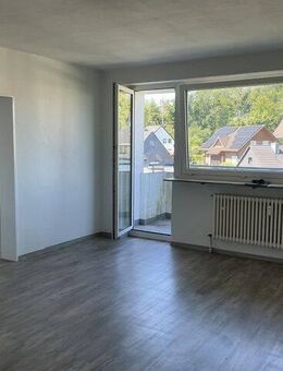 Familienwohnung mit 3 Zimmern und Balkon in ländlicher Umgebung - Velbert