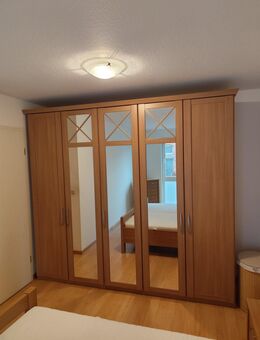 Komplettes Schlafzimmer mit Kommode Top Zustand - Hildesheim