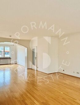 Großzügige Familien-Maisonettewohnung mit zwei Balkonen in Niederkassel - Düsseldorf
