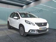 Peugeot 2008, Active PureTech110 Automatik Allwetterräder Touch, Jahr 2019 - München