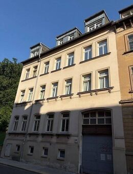 Seltene Gelegenheit: Charmante, kleine Wohnung mit Balkon zu vermieten. Jetzt anfragen! - Altenburg