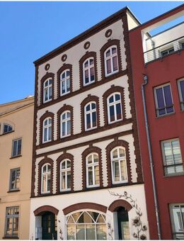 BUSCH-IMMOBILIEN ~ Mehrfamilienwohnhaus mit 8 Wohneinheiten zu verkaufen! - Güstrow