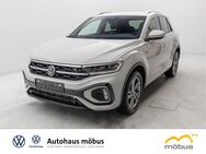 VW T-Roc, 1.5 l TSI R-Line, Jahr 2022 - Berlin