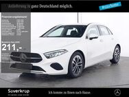 Mercedes A 180, PROGRESSIVE SPUR WINTER, Jahr 2023 - Kiel