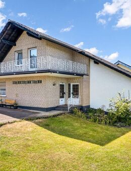 Solides Einfamilienhaus mit Einliegerwohnung in Borchen - Borchen