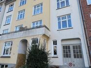 Mehrfamilienhaus mit 8 Wohneinheiten in Lübeck - Lübeck