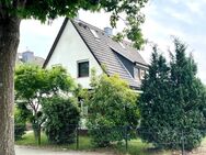 Gut erhaltenes Einfamilienhaus mit Vollkeller in ruhiger und begehrter Lage von Hamburg-Eißendorf - Hamburg
