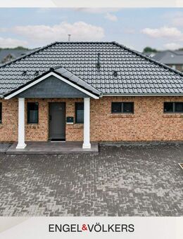 Zentral gelegen: Neuwertiger Bungalow mit Komfort in Wiesmoor - Wiesmoor