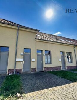 Helle Dachgeschoß-Wohnung mit Terrasse in Stadtfeld - Magdeburg