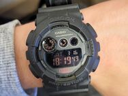 Schwarze digitale G-Shock Uhr - Düsseldorf