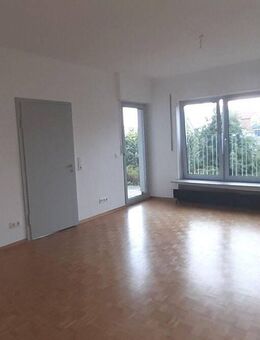 Großzügige und helle Erdgeschosswohnung zentral in Homberg gelegen - Homberg (Efze)