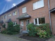 Ideal für Familien, die viel Platz benötigen - äußerst gepflegtes RMH mit schönem Garten in Bergheim - Duisburg