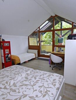 | Nur 100 m zur Universität | Schöne 2-Zimmer Maisonettewohnung - Regensburg