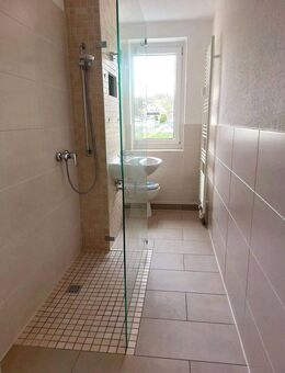WALK-IN-Dusche - 3R ab sofort frei - Thum