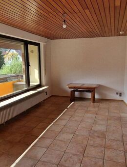 Bezugsfertige 3,5-Zimmer-Eigentumswohnung mit Potenzial in Grunbach - Engelsbrand