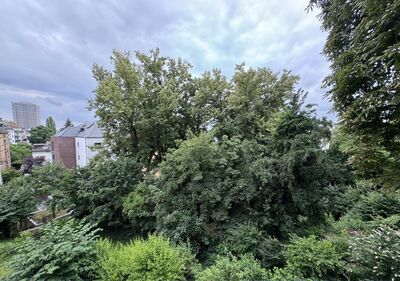 Moderne Wohnung mit Sonnenbalkon in Bestlage!