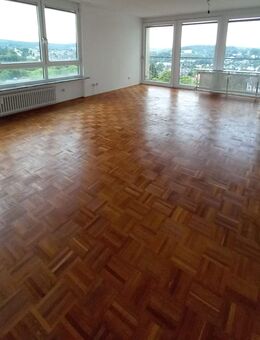 Lichtdurchflutete 3-Zi-Wohnung Panoramablick Wetzlar barrierefrei 10 min. fußl. z. Stadt BLK Terrass - Wetzlar