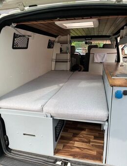 Zu verkaufen: Sehr gut erhaltener, gepflegter umgebauter VW-Transporter als Camper - Harsewinkel (Mähdrescherstadt)