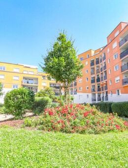 Stilvoll wohnen mit Weitblick - großzügige 3-Zimmer-Wohnung mit Loggia & TG-Stellplatz - Frankfurt (Main)
