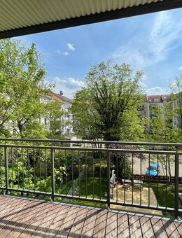 *** TOP 3 Zimmer im Osten * Sonnenbalkon * Parkett * Traumbadezimmer * 09/25 *** - Leipzig