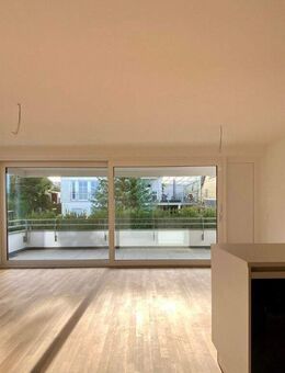 Exklusive 2-Zimmer-Neubauwohnung mit EBK und Süd-Balkon - Ludwigsburg