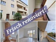 Für Sie frisch renoviert, drei Zimmer Wohnung mit Balkon und Tageslichtbad! - Magdeburg