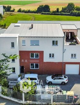 Wohnen & Arbeiten kombiniert: 8-Zimmer-Immobilie in Mainz-Hechtsheim, Baujahr 2014/2022 - Mainz