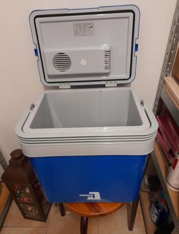 Biete eine Köhlbox zum Verkauf. - Detmold