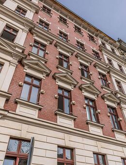 Exklusiv: Außen Gründerzeit & Innen Neubau I offene Küche mit Einbauküche I Bad mit Wanne & Dusche - Leipzig