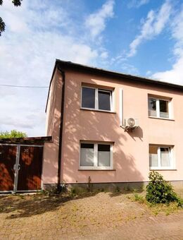 Einfamilienhaus mit Wintergarten, Carport und hübschen Grundstück in Greppin - Bitterfeld-Wolfen