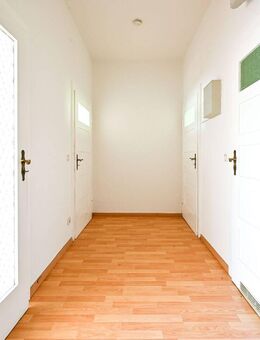 Attraktive 2-Zimmer-Wohnung mit viel Licht und ruhiger Umgebung - Chemnitz