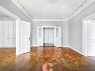 Schwabing - Herrschaftliche Altbau-Wohnung mit ca. 3,40 Metern Raumhöhe - München