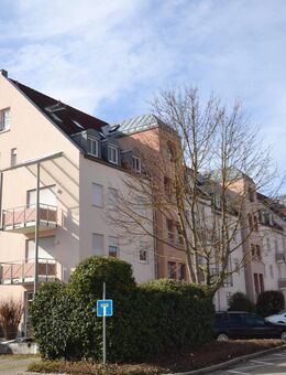 Gemütliche DG-Wohnung in ruhiger Lage! - Kissing