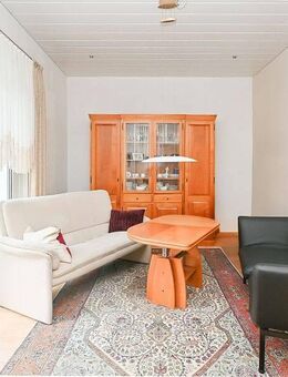 Charmantes Zweifamilienhaus mit großzügigem Garten in Sehnde-Ilten! - Sehnde