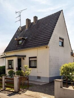 Rösrath - Zentrum: Einfamilienhaus in ruhiger und zentraler Lage sucht Handwerker! - Rösrath