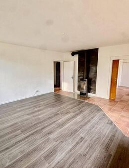 Gemütliche 3-Zimmer-Erdgeschosswohnung mit Kaminofen und Terrasse - sofort bezugsbereit - Wrestedt