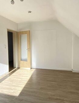 Familienfreundliche 3,5 Zimmerwohnung in ruhiger Gegend von Delmenhorst - Delmenhorst